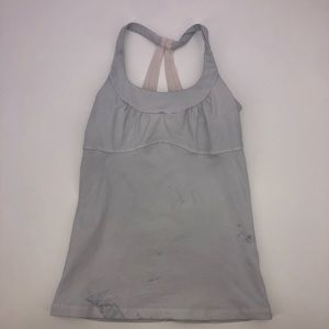 🍒 Lululemon White Tank FLAW